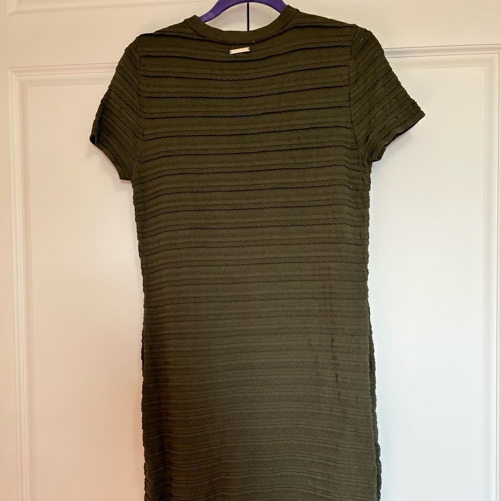 Michael Kors Scalloped-Trim Dress - Ivy‎ - Picture 8 of 13